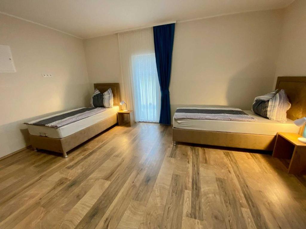 Pension Austria Mitterdorf im Mürztal Exteriör bild